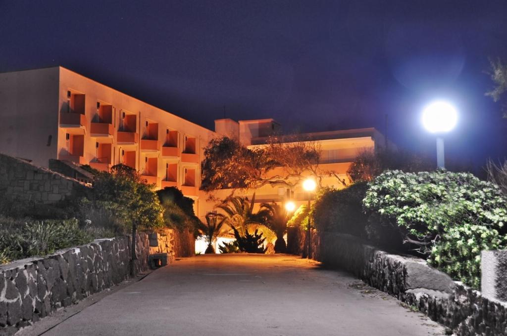 Hotel Castelsardo Domus Beach Exterior photo